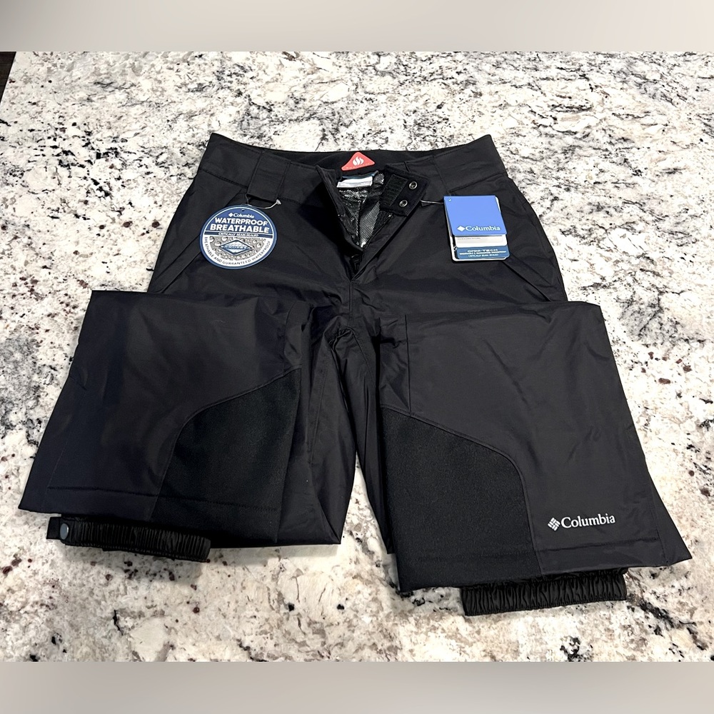 NEW Women’s Columbia ski and snow pants